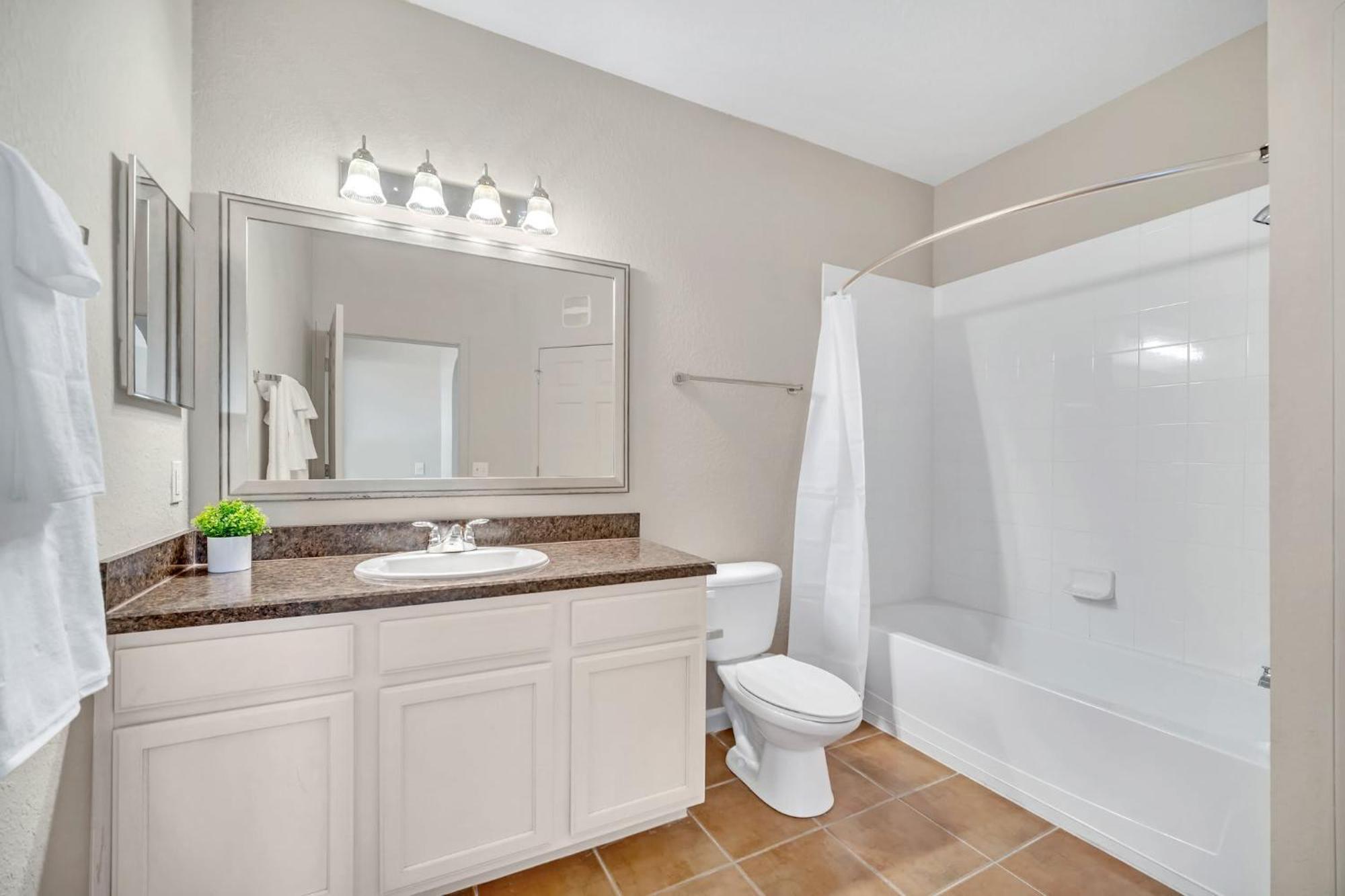 Spacious 2Br Condo W Pool & Hot Tub Near Disney Орландо Екстериор снимка
