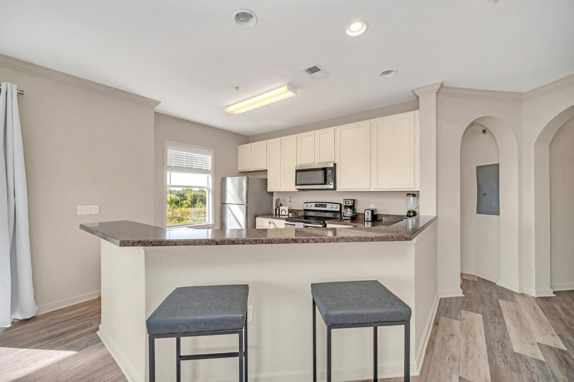 Spacious 2Br Condo W Pool & Hot Tub Near Disney Орландо Екстериор снимка