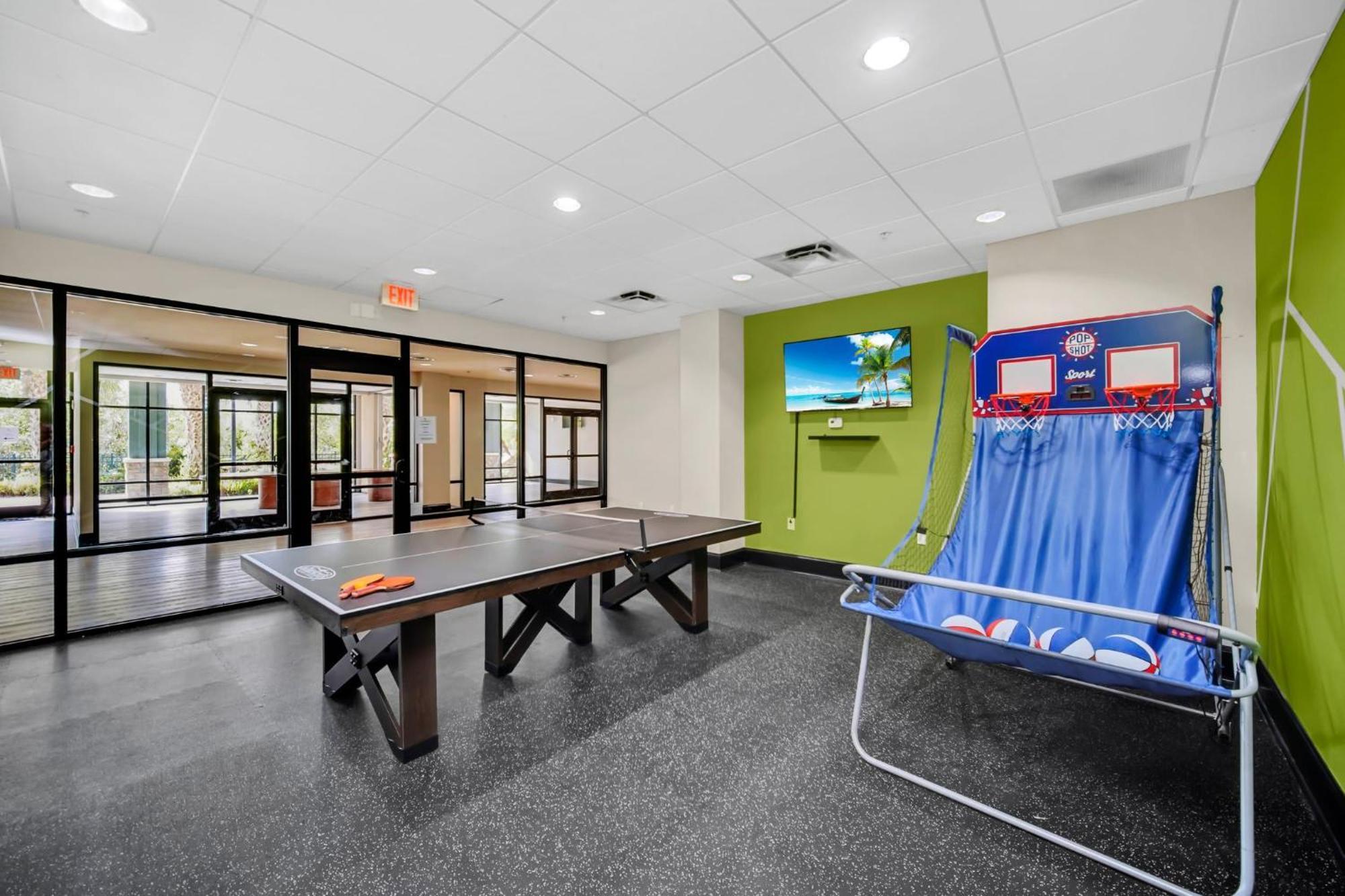 Spacious 2Br Condo W Pool & Hot Tub Near Disney Орландо Екстериор снимка